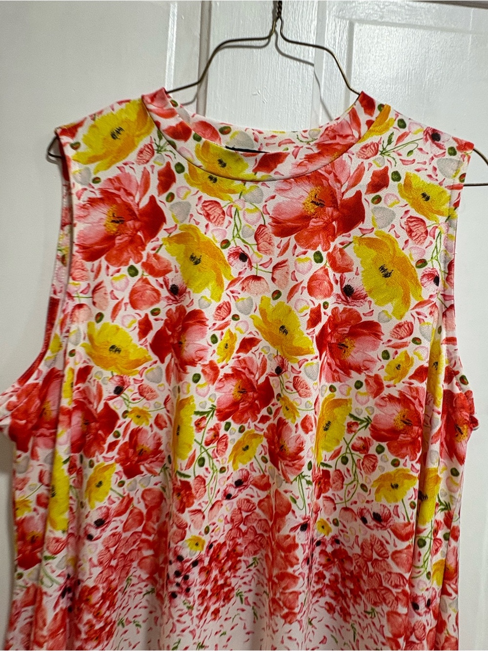 Lane Bryant White Floral Sleeveless Long Tunic with Yellow & Coral Blooms - Picture 2 of 6
